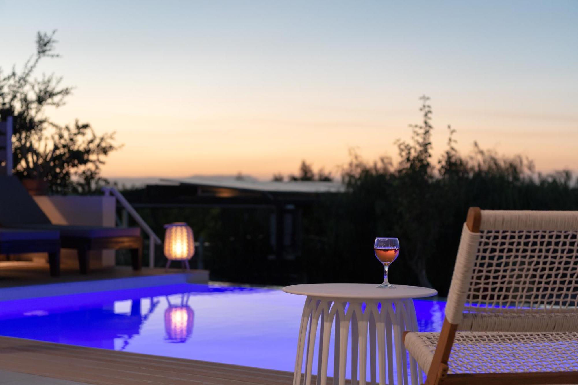Alba Bianca Villa, Family Retreat With Heated Pool By Thinkvilla Hersonissos  Exterior foto