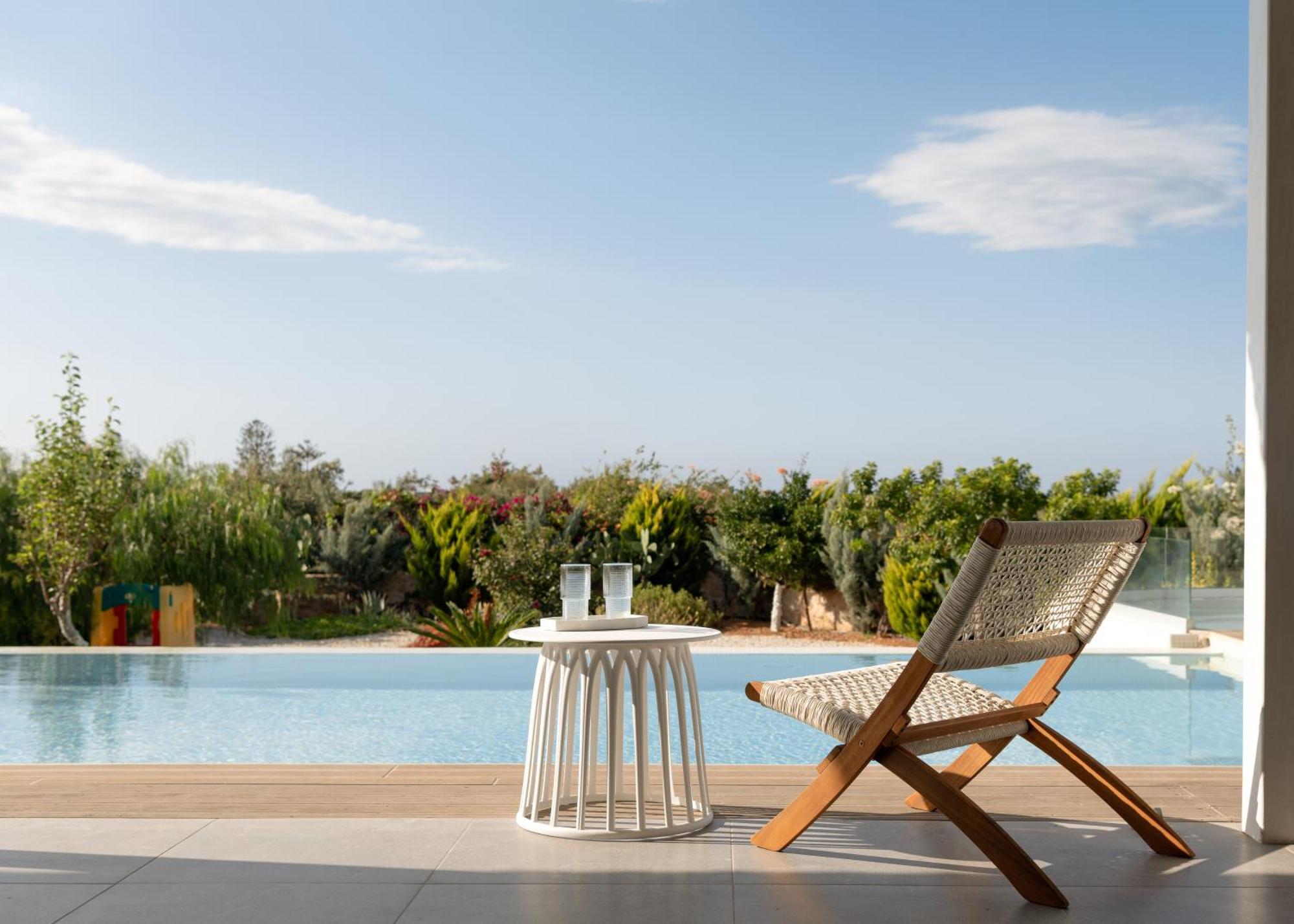 Alba Bianca Villa, Family Retreat With Heated Pool By Thinkvilla Hersonissos  Exterior foto