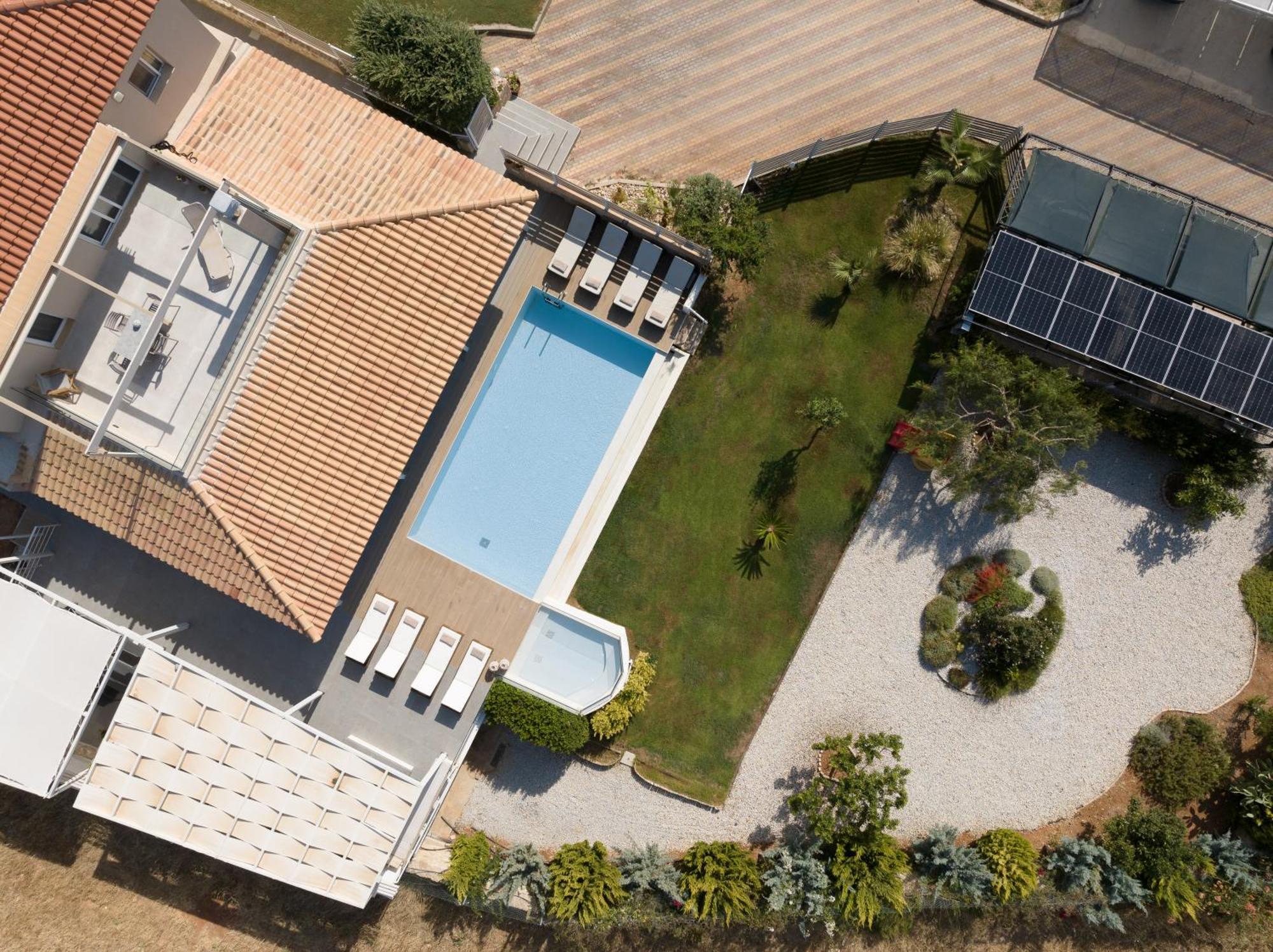 Alba Bianca Villa, Family Retreat With Heated Pool By Thinkvilla Hersonissos  Exterior foto